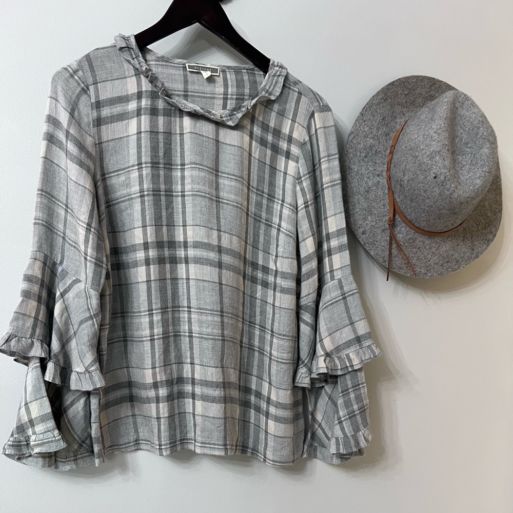 Gray Plaid Size Small Top